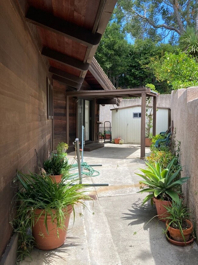 Foto del edificio - Montecito - One bedroom, one bathroom