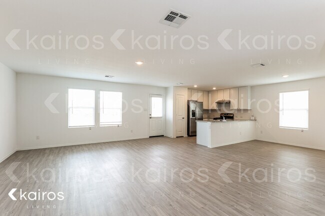 Foto del edificio - 13831 Weir Pl