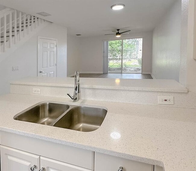 Building Photo - 4140 Napoli Lake Dr