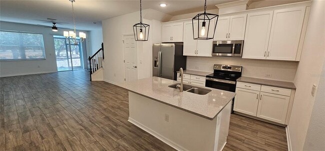 Building Photo - 4012 Via Sienna Cir