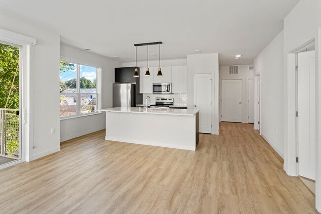 Foto del edificio - 5945 6th Ave