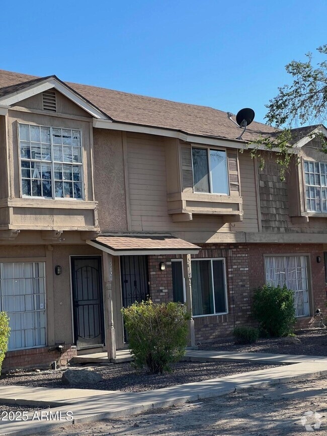 Building Photo - 5819 N 59th Dr