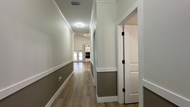 Foto del edificio - 3507 W Jefferson St