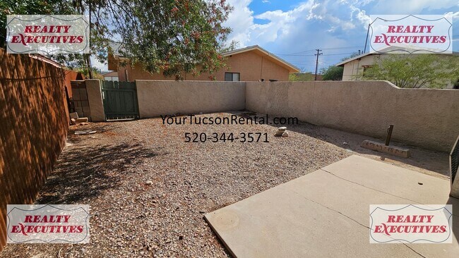 Foto del edificio - 8th Street and Euclid - 1 bedroom 1 bath r...
