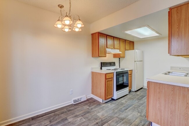 Interior Photo - Applewood Crest Townhomes & Apartments