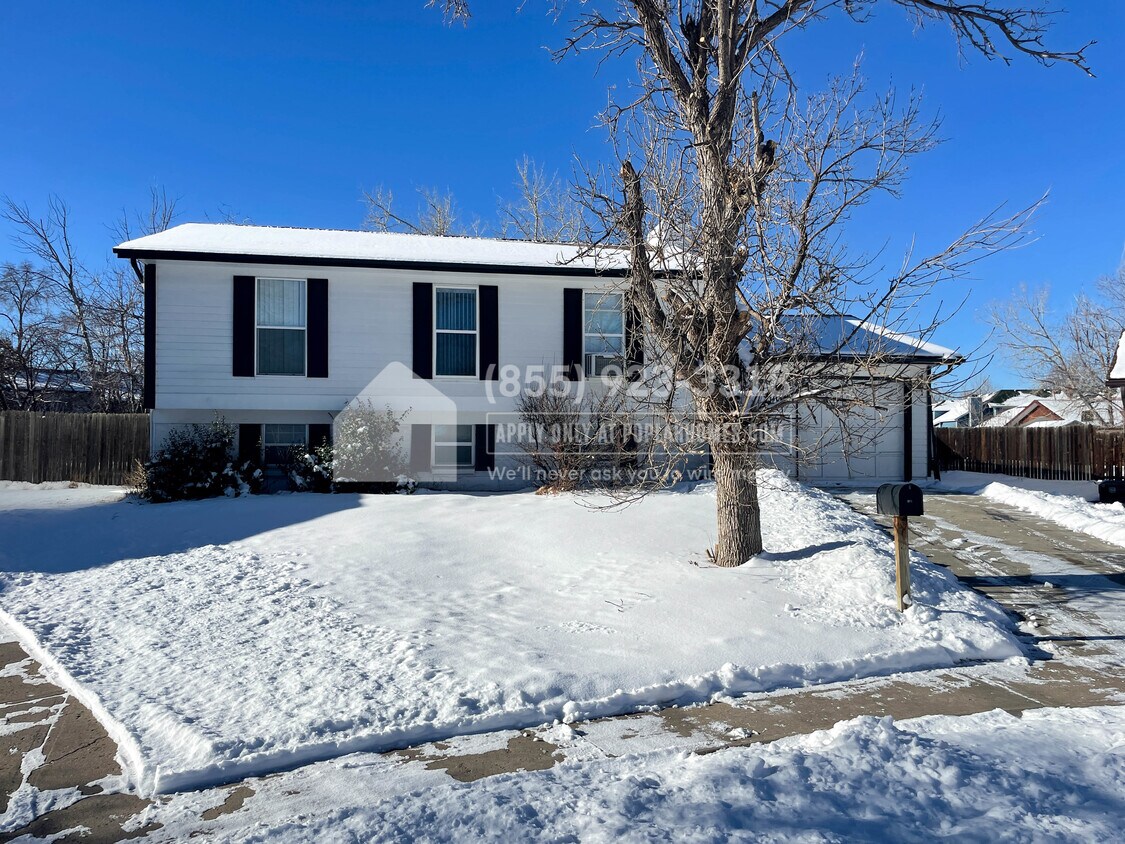 Primary Photo - 17401 E Gunnison Pl