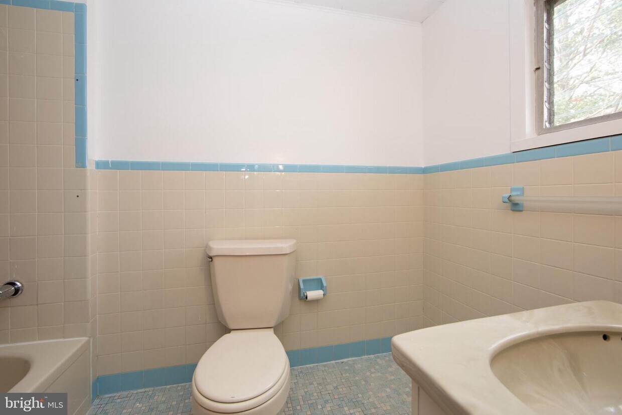 Foto principal - 24 W Branch Ave