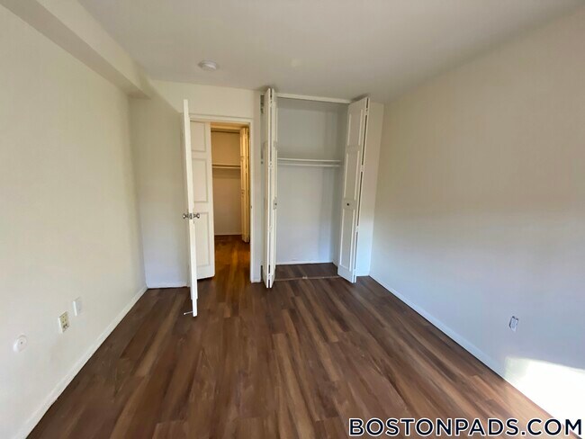 Foto del edificio - 175 Freeman St