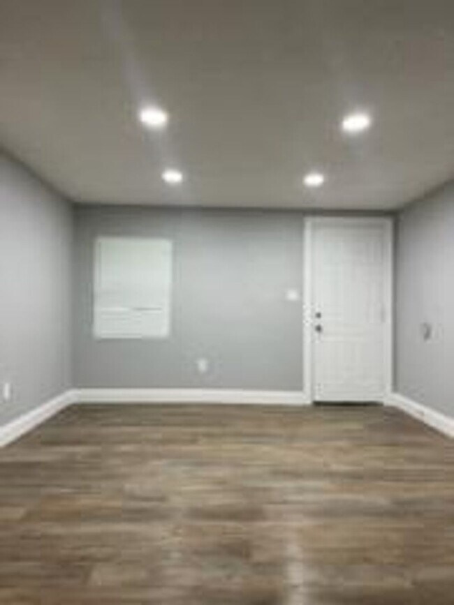 Foto del edificio - IPM-1213 Kingston Avenue