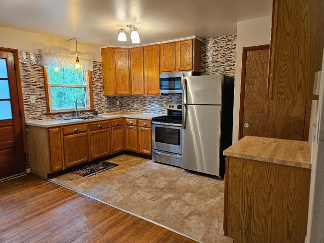 Foto del edificio - 167 Waldo Rd