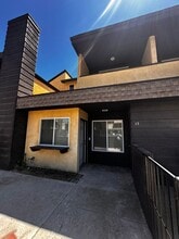 Building Photo - 3600 Ashe Rd