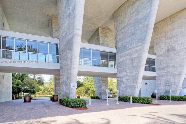 Foto del edificio - 1500 Bay Rd