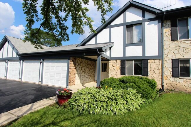 Vista frontal - 333 Memory Ln