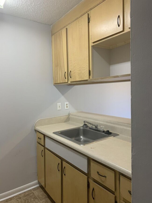 Building Photo - 4525 Judith Lane Unit 2 - 1