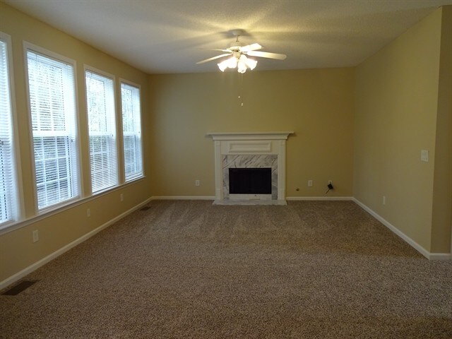 Building Photo - 105 Adair Circle