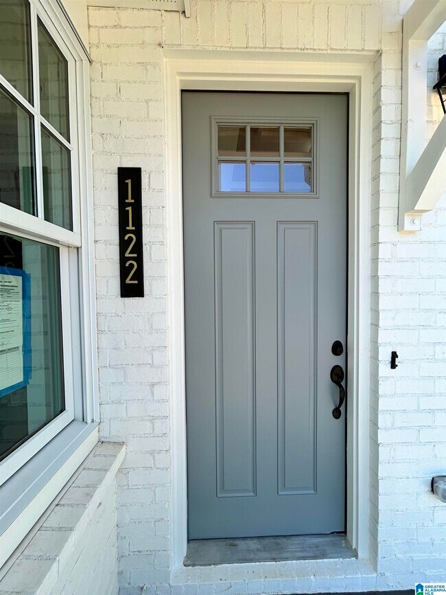 Foto del edificio - 1122 Windsor Sq