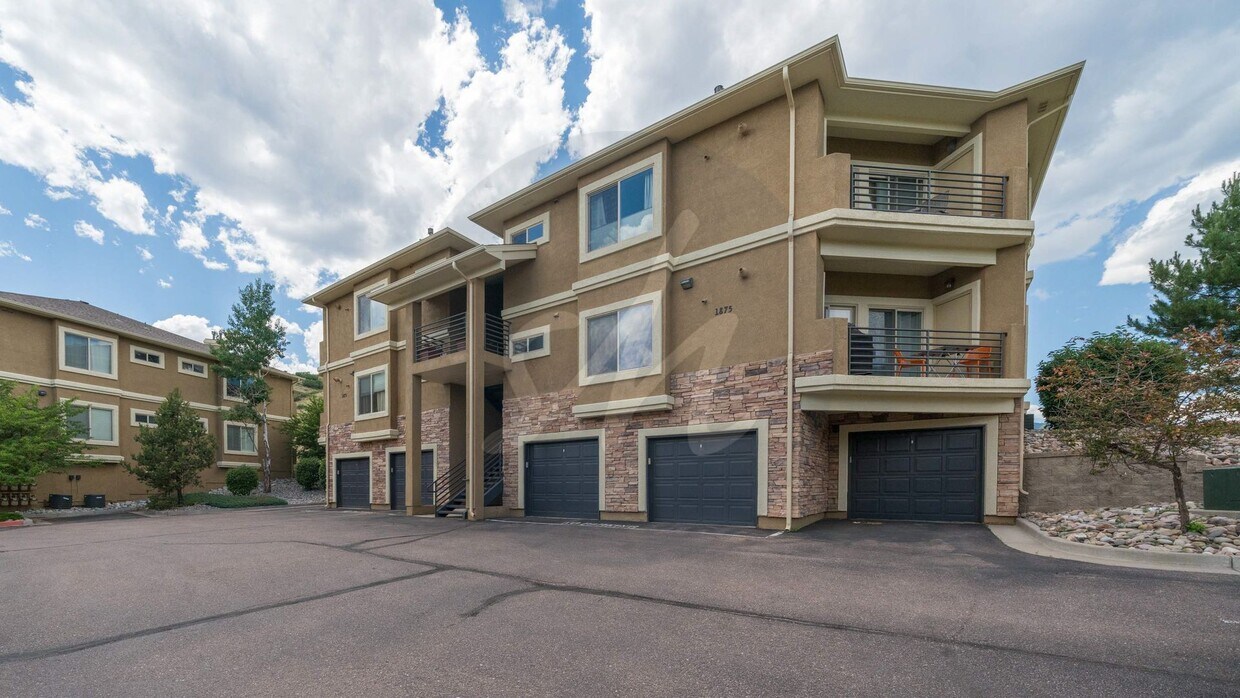 Foto principal - Two Bedroom Condo in Saddleback Ridge Comm...