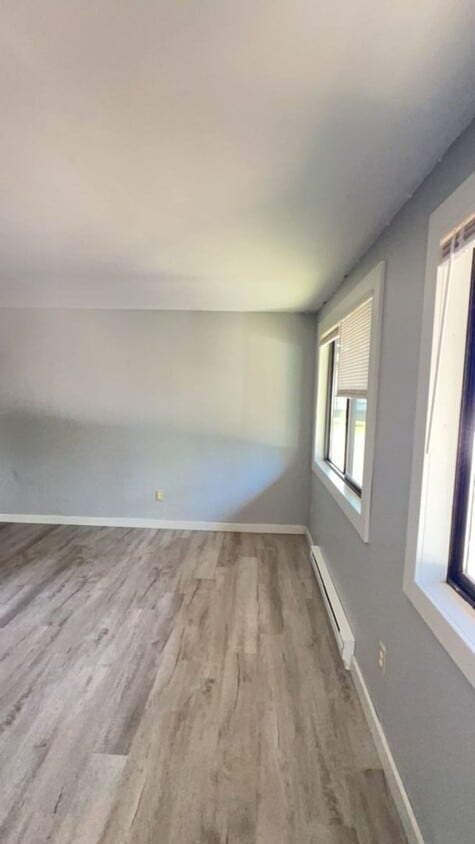 Building Photo - 1530