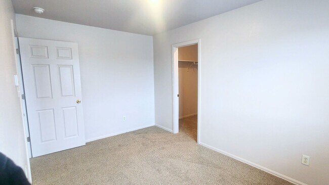 Foto del edificio - Large 4 bed duplex in Orchard Mesa