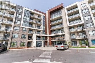 Building Photo - 125-125 Shoreview Pl