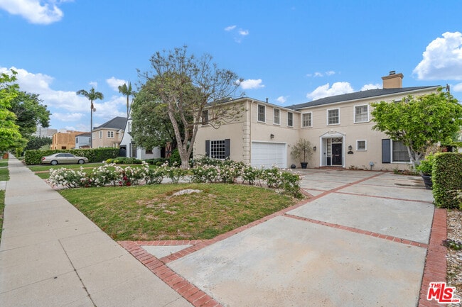 Building Photo - 234 S Roxbury Dr