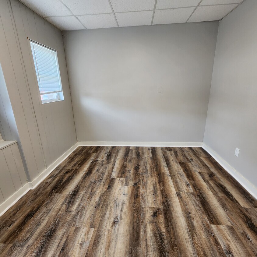 222 N Main St Unit C, Loyal, WI 54446 Apartments in Loyal, WI