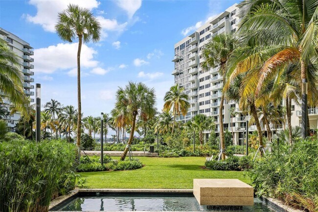 Foto del edificio - 1500 Bay Rd