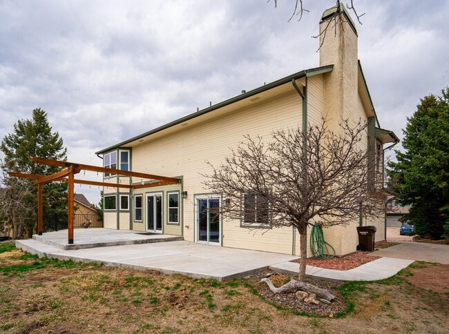 Photo - 850 Wuthering Heights Dr House