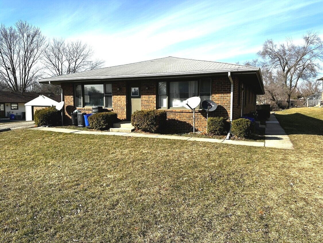 Primary Photo - 4410 Grinnell Dr