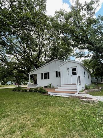 Foto del edificio - 8712 Van Buren St NE
