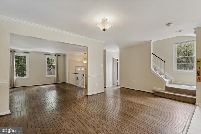 Foto del edificio - 7230 Taveshire Wy