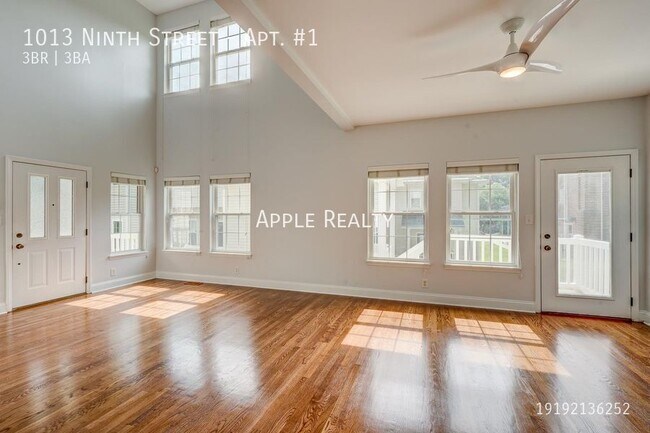 Photo - 1013 9th St Apartment