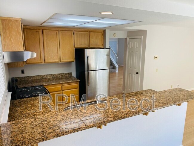 Building Photo - 1060 Burnham Dr