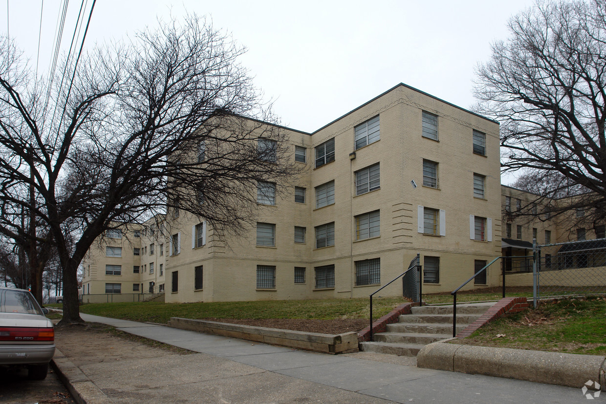 Primary Photo - Brookland Manor Apartments