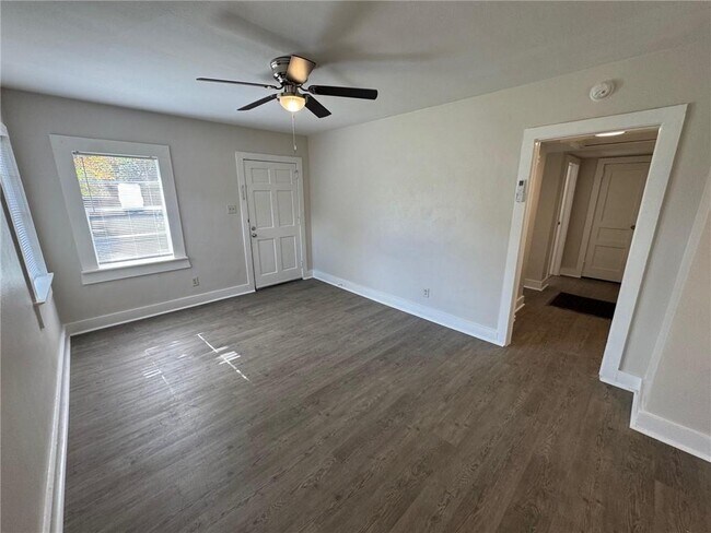 Foto del edificio - 102 9th Ave