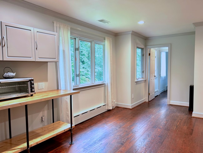 Foto del edificio - 10217 Cedar Pond Dr