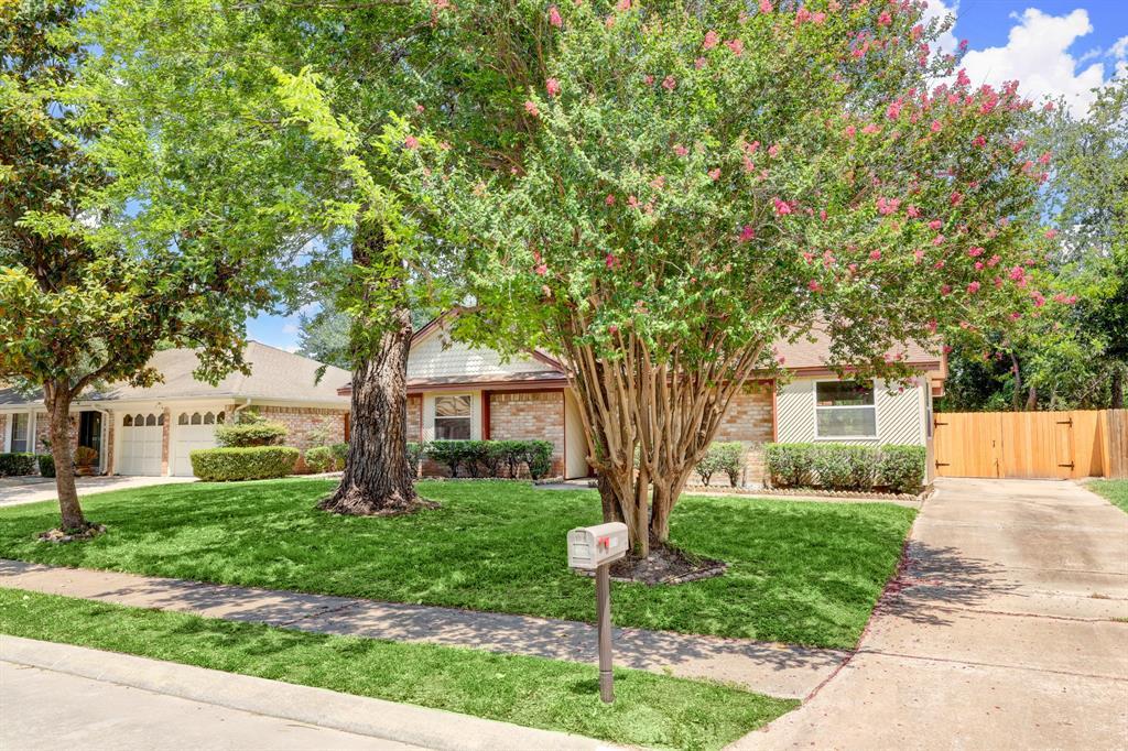 Foto principal - 9006 Stone Brook Ln