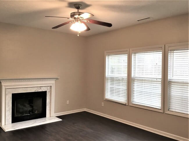 Building Photo - 4308 Mantua Way