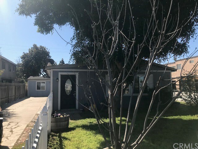 Foto del edificio - 7842 Speer Drive