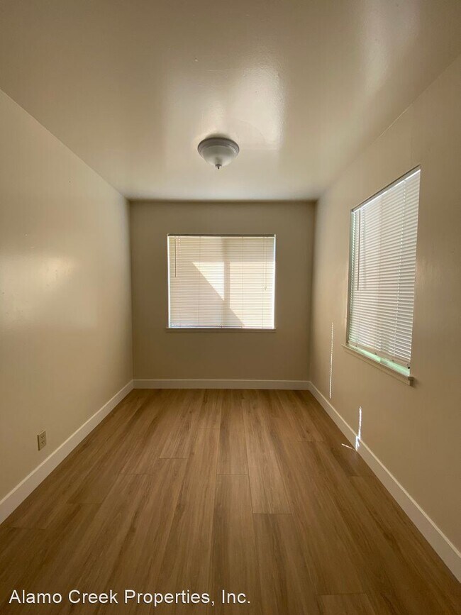 Building Photo - 1 br, 1 bath House - 1059 E. Monte Vista A...