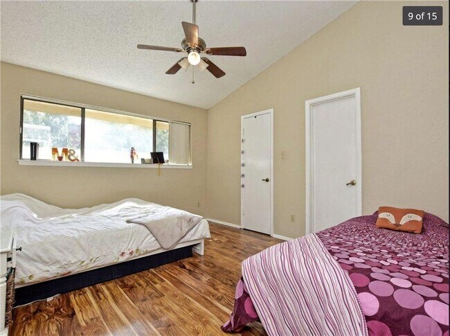 Foto del edificio - 806 W 24th St