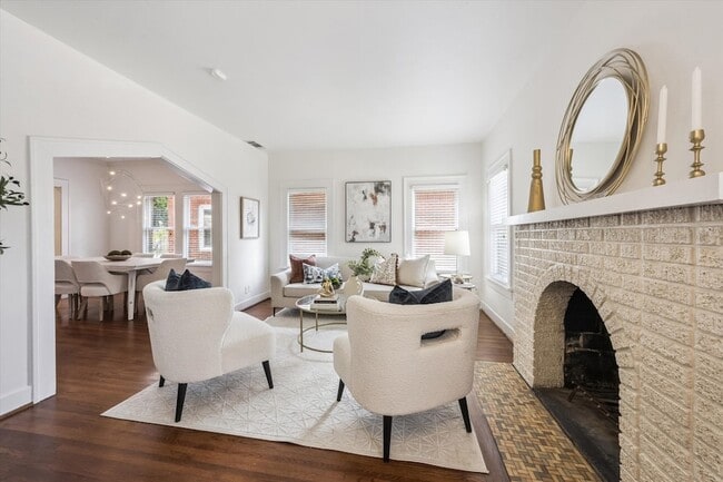 Foto del edificio - 1935 W McKinney St