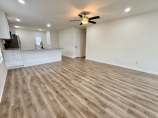 Foto del edificio - 103 Oakwood Meadows Dr