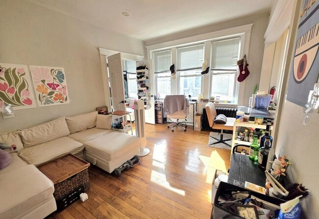 Building Photo - 1634 Commonwealth Ave