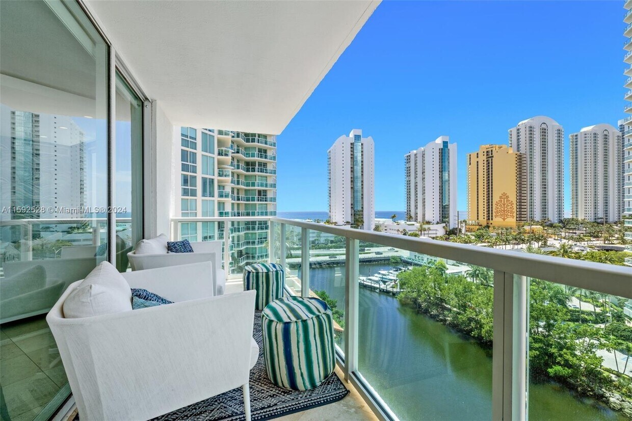 Primary Photo - 200 Sunny Isles Blvd