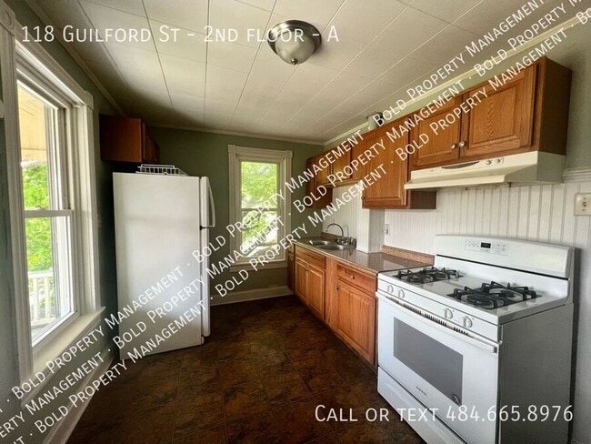 Building Photo - 118 Guilford St