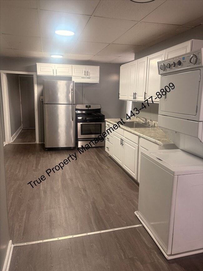 Building Photo - 501 N Streeper St