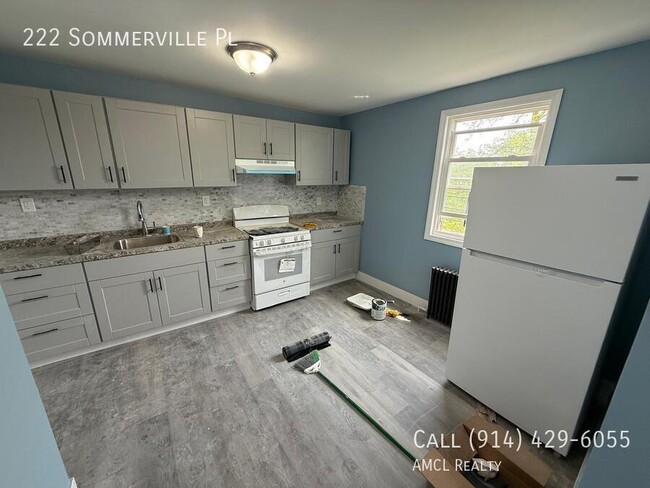 Foto del edificio - 222 Sommerville Pl