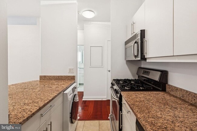 Foto del edificio - 219 S 18th St