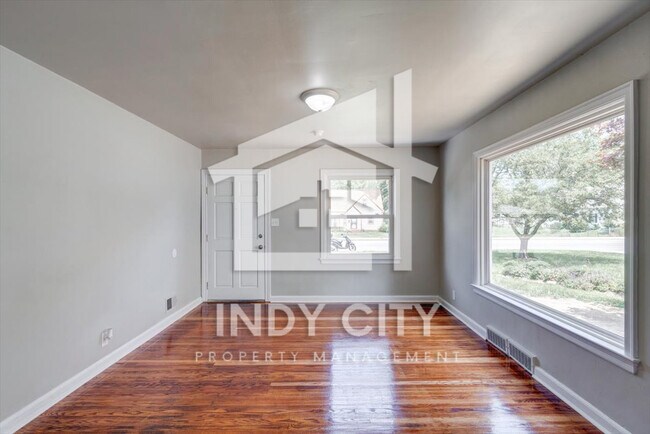 Building Photo - 4207 E 34th St